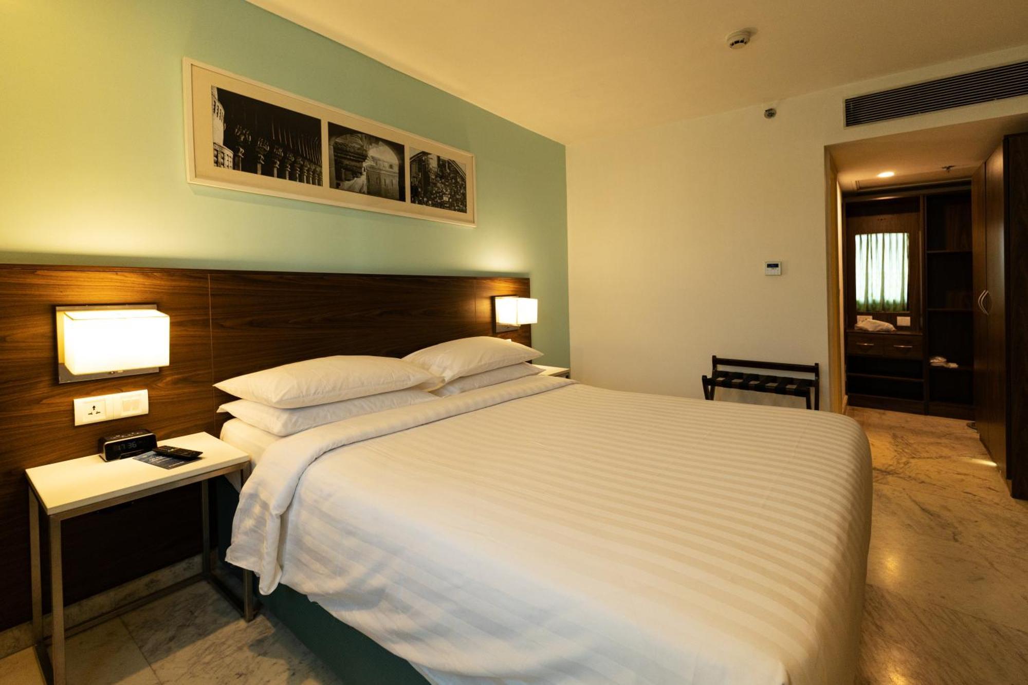 Fairfield By Marriott Pune Kharadi Exteriör bild